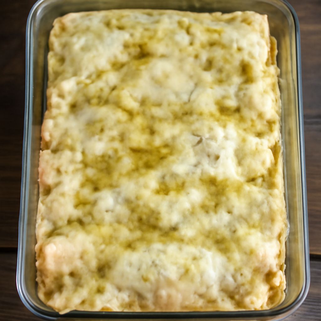 How to Make Chicken Enchiladas with White Sauce